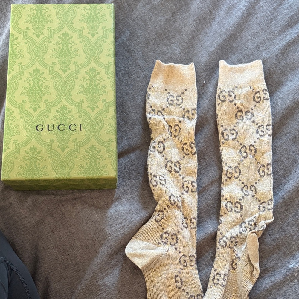 Gucci Tan GG Logo Socks _ Authentic